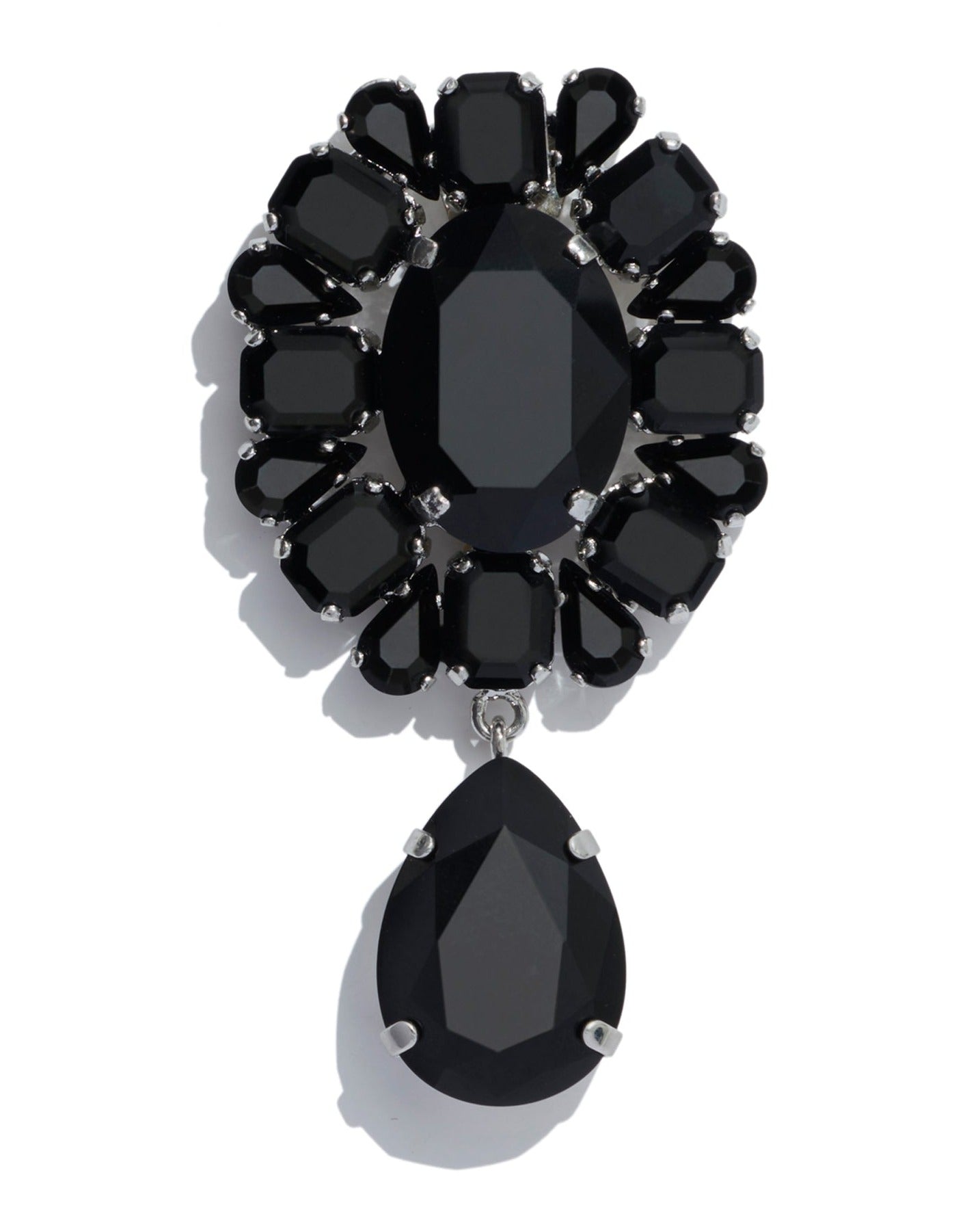 ORECCHINO ILARIA CLIP