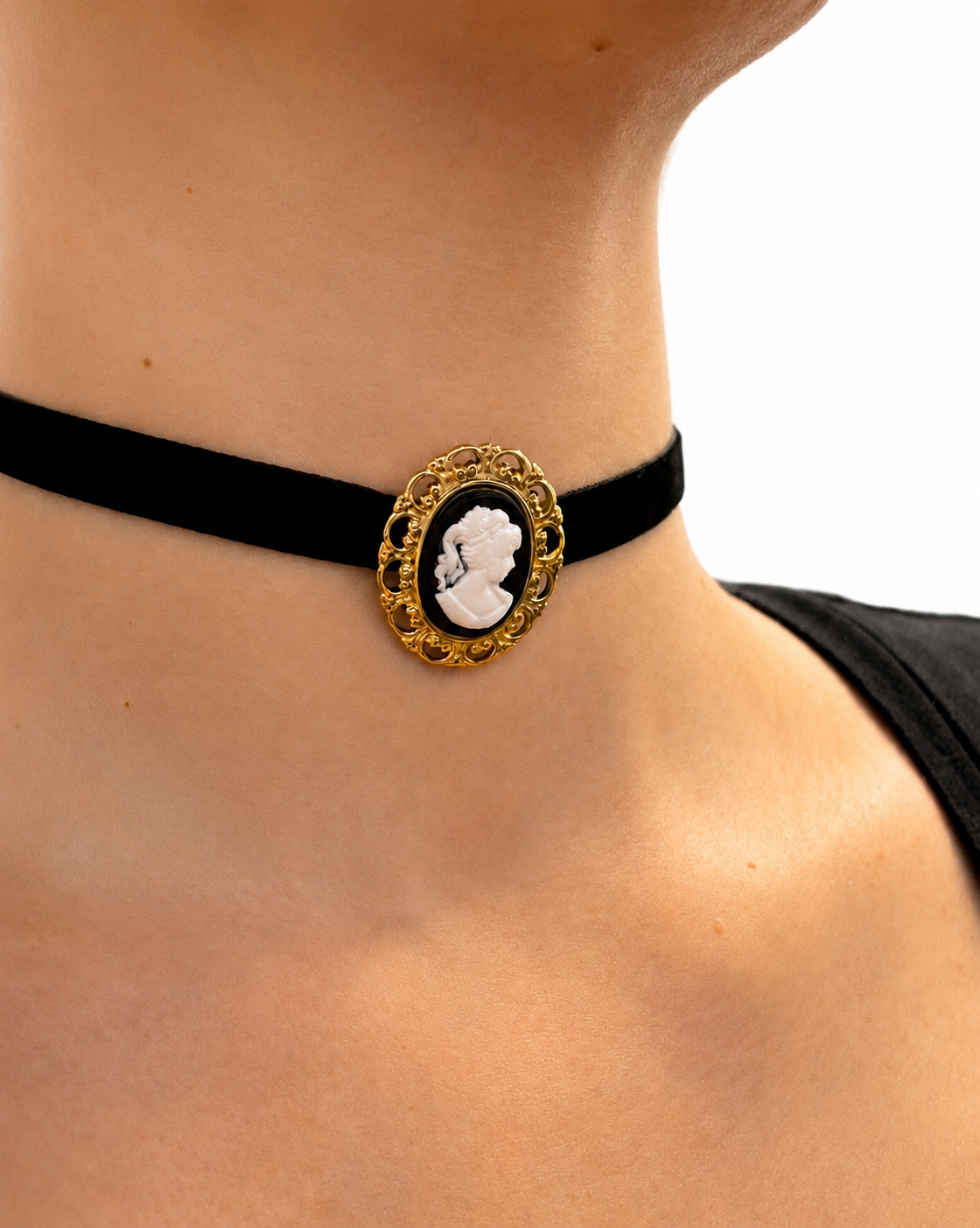 CHOKER CAMEO